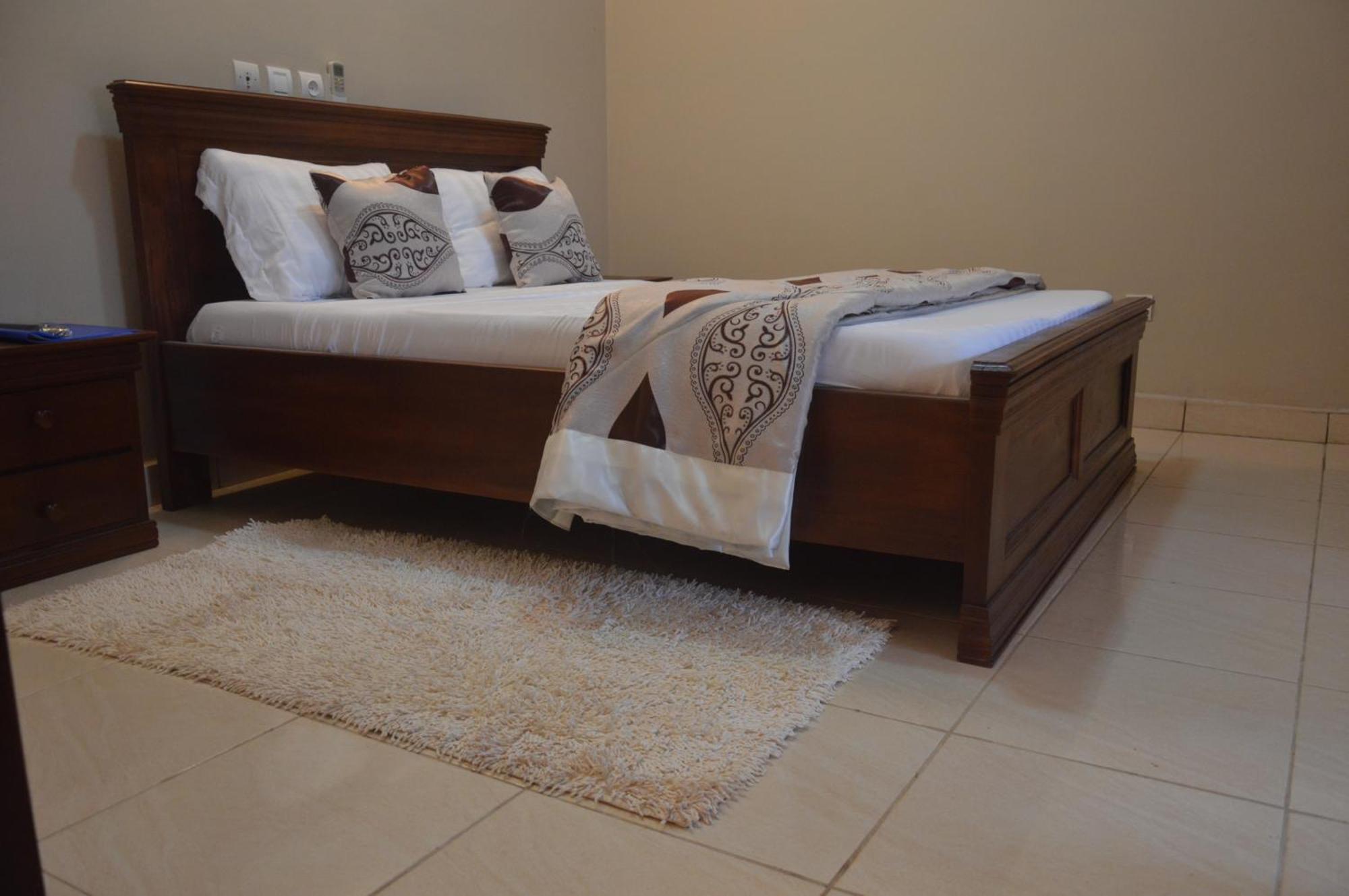 Nikita Hotel Yaoundé Zewnętrze zdjęcie